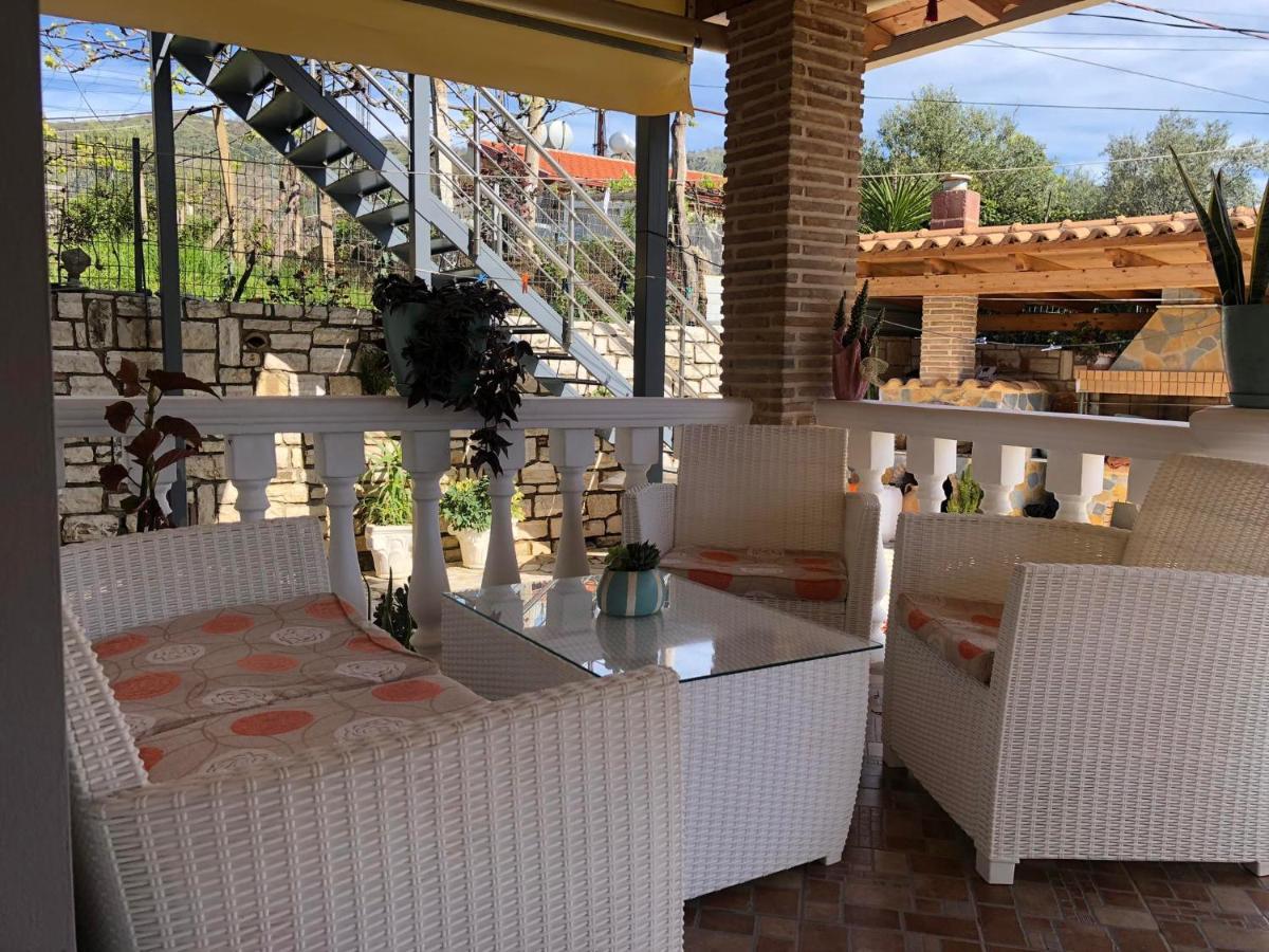 Milos Apartments Himare Buitenkant foto