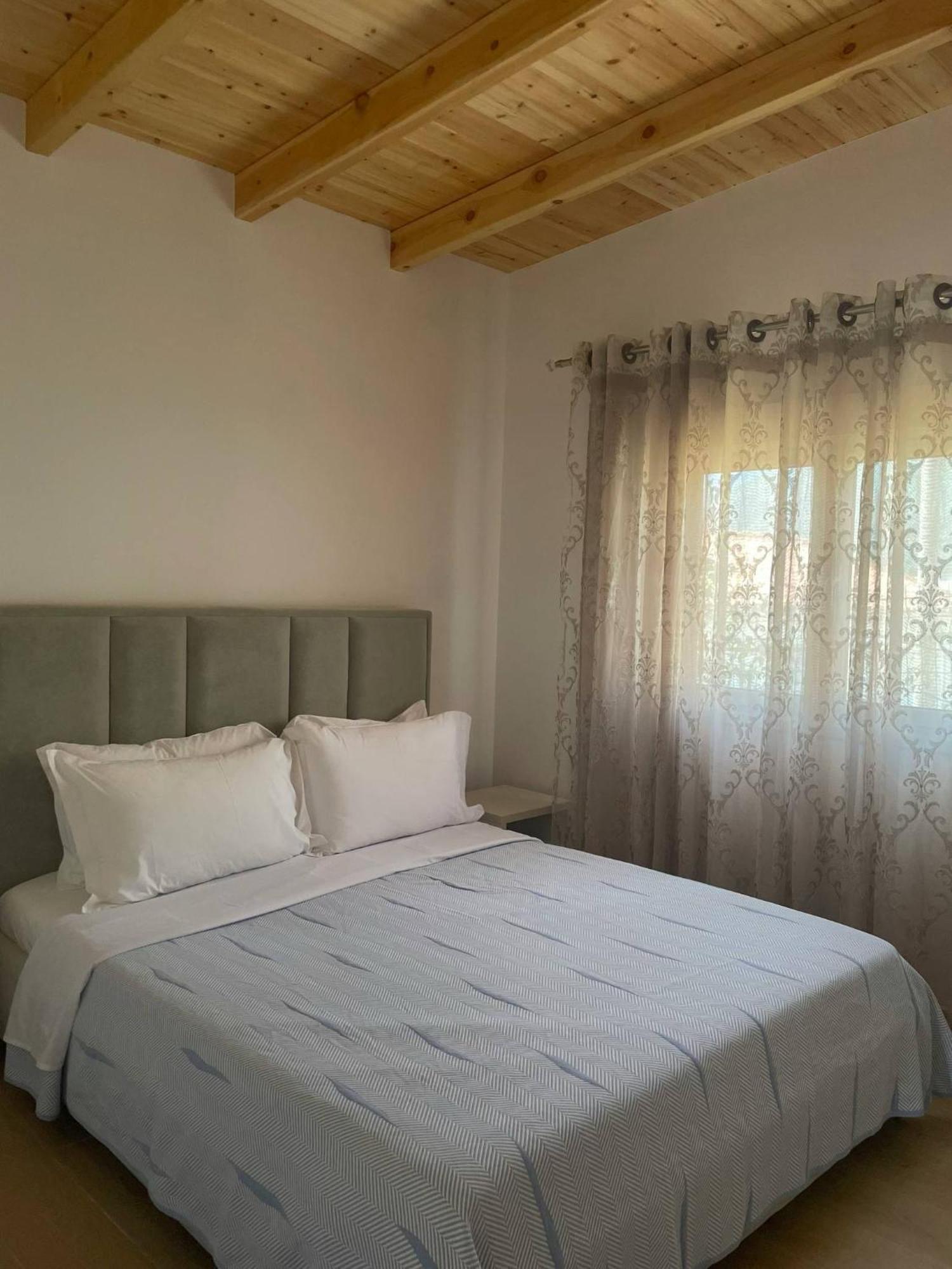 Milos Apartments Himare Kamer foto