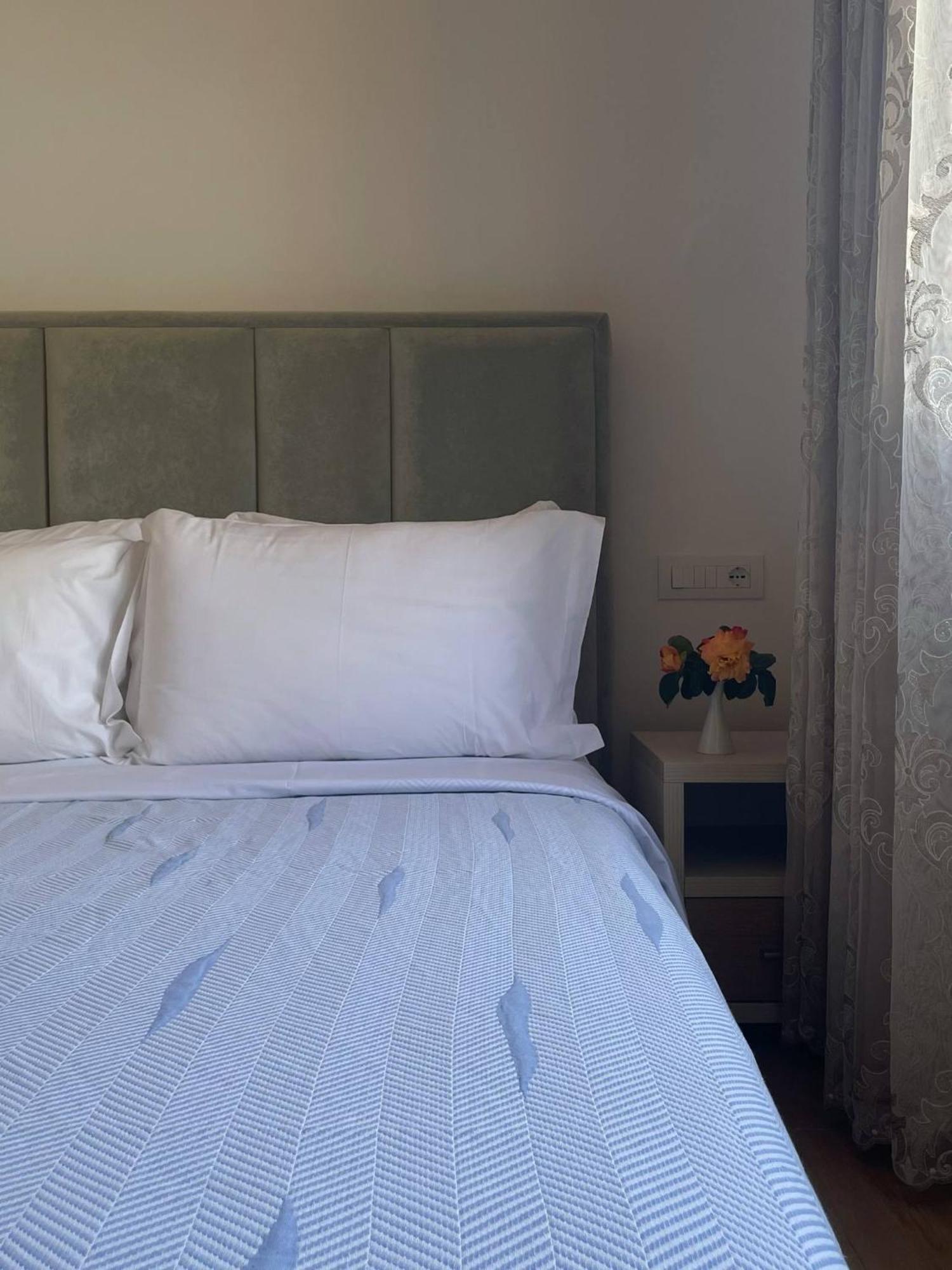 Milos Apartments Himare Kamer foto
